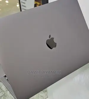 New Laptop Apple MacBook Pro 2022 M2 8GB Apple M2 SSD 256GB