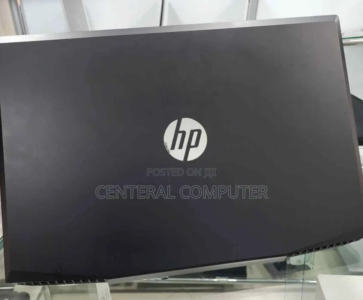 New Laptop HP Pavilion 17z 16GB Intel Core I7 SSD 512GB
