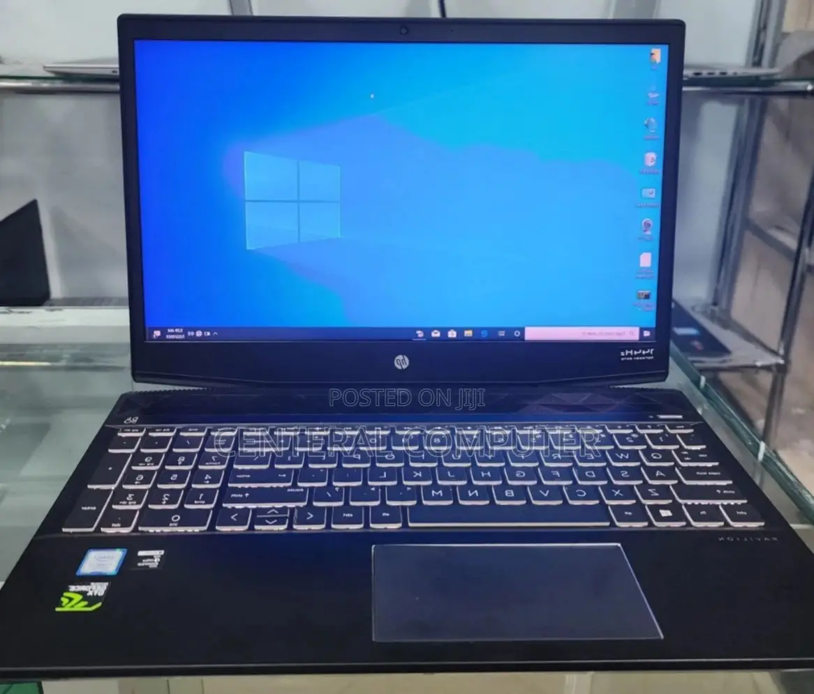 New Laptop HP Pavilion 17z 16GB Intel Core I7 SSD 512GB