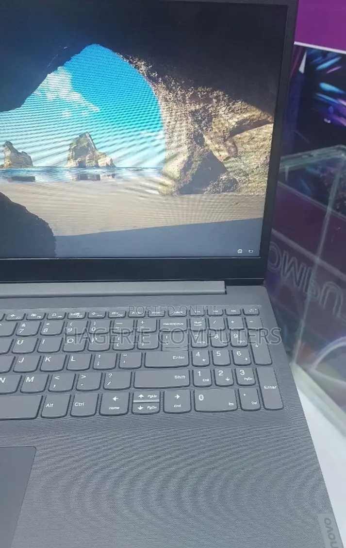 New Laptop Lenovo IdeaPad Z575 8GB Intel Core I3 HDD 1T