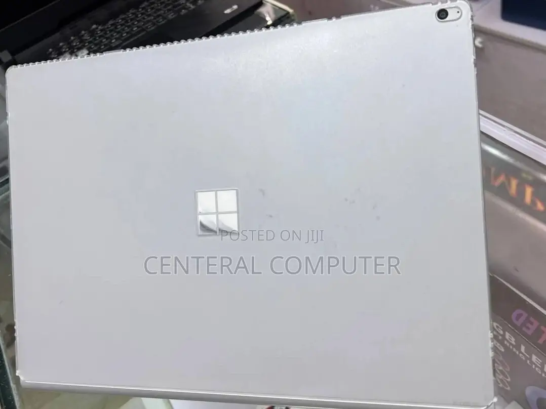 New Laptop Microsoft Surface Book 3 16GB Intel Core I7 SSD 256GB