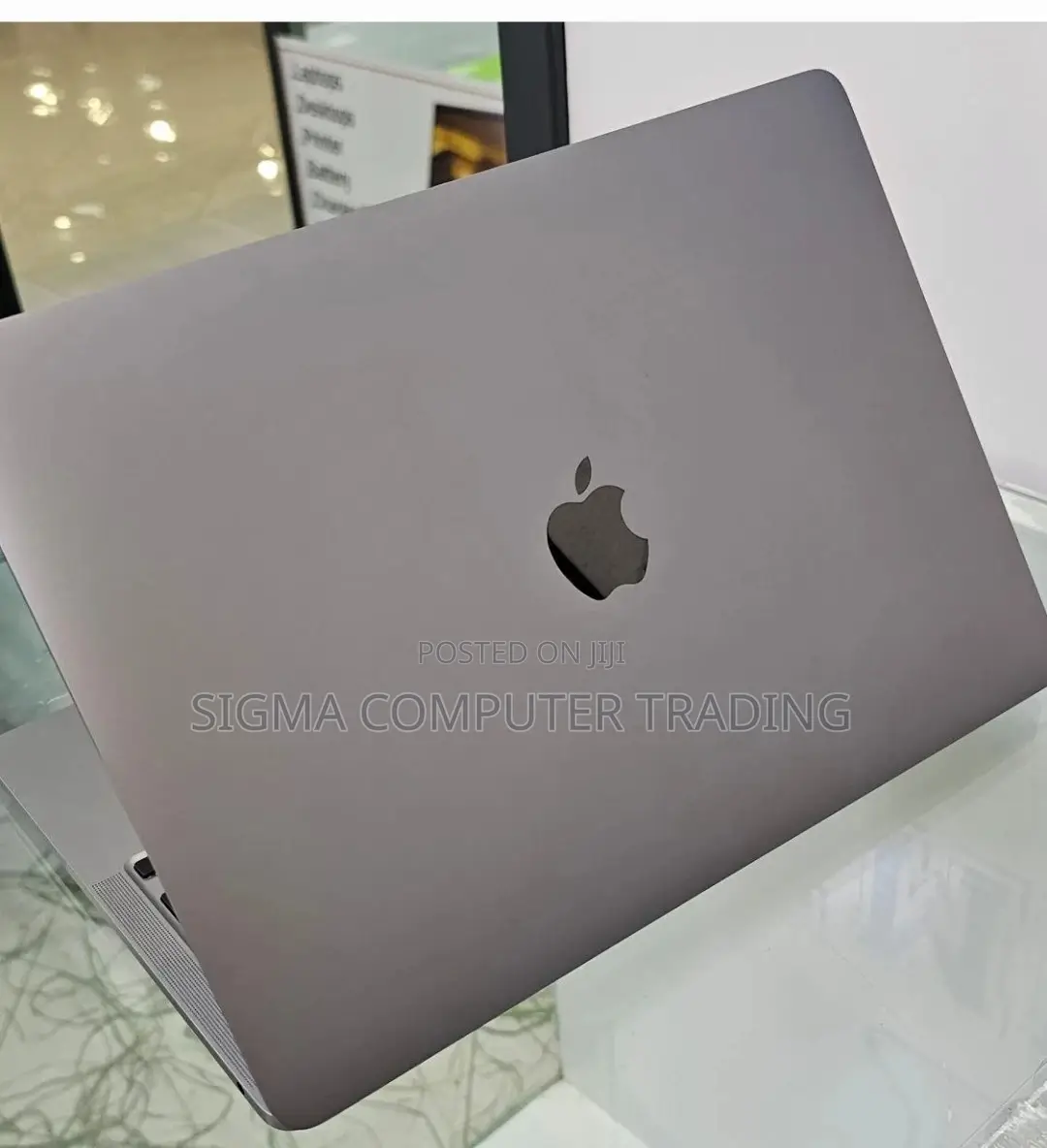 New Laptop Apple MacBook Pro 8GB Apple M2 SSD 256GB