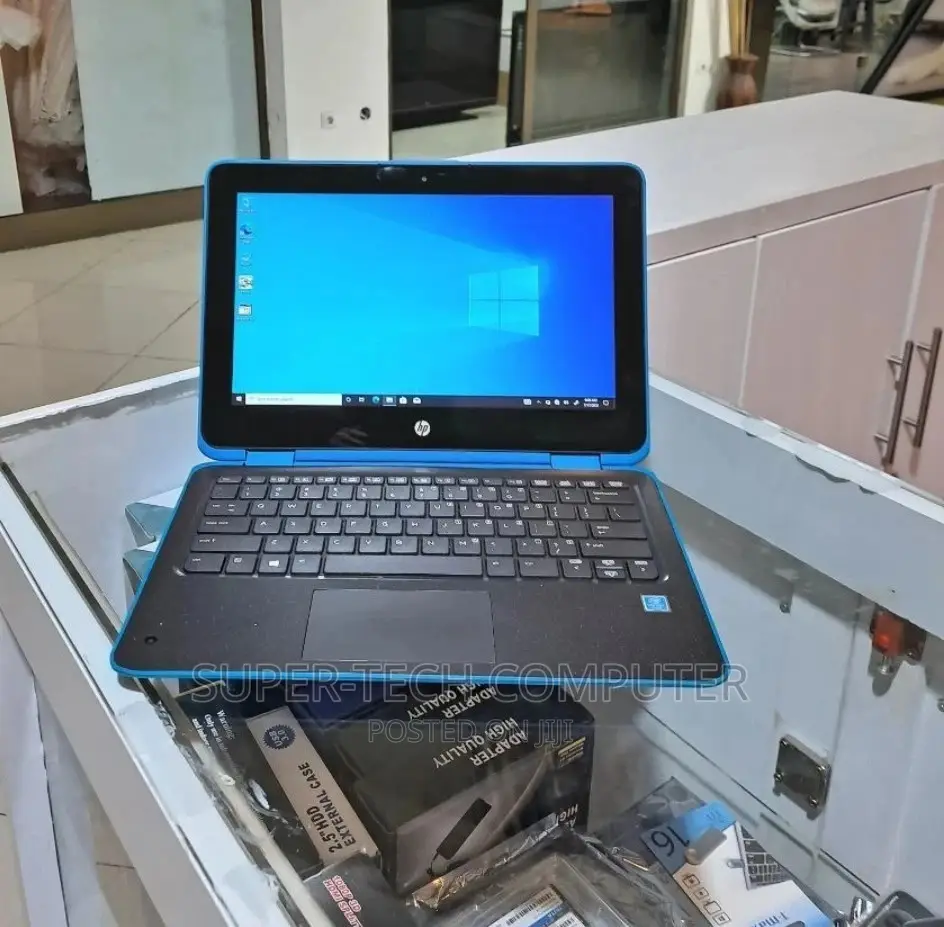 New Laptop HP X360 310 G2 8GB Intel Core 2 Quad SSD 256GB