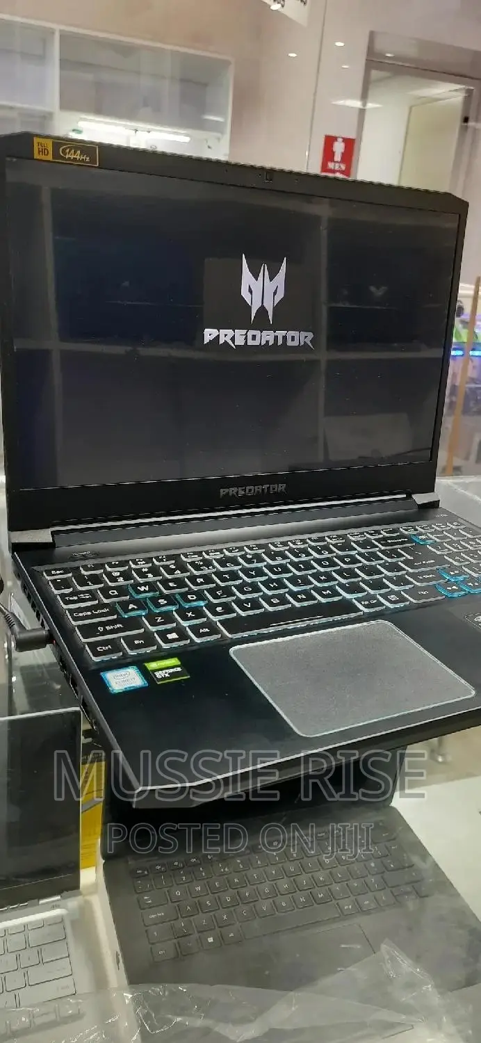 New Laptop Acer Predator Helios 300 8GB Intel Core I7 SSD 512GB