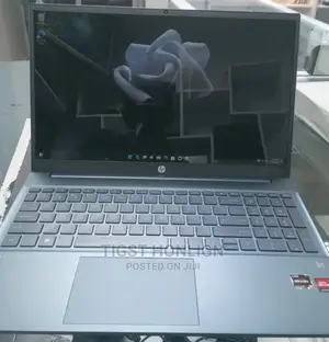 New Laptop HP Pavilion 15 8GB AMD Ryzen 5 SSD 512GB