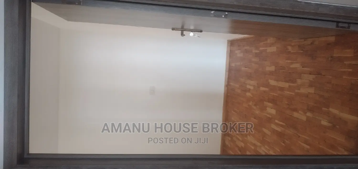 3bdrm Apartment in Addis Abeba, Lideta for rent