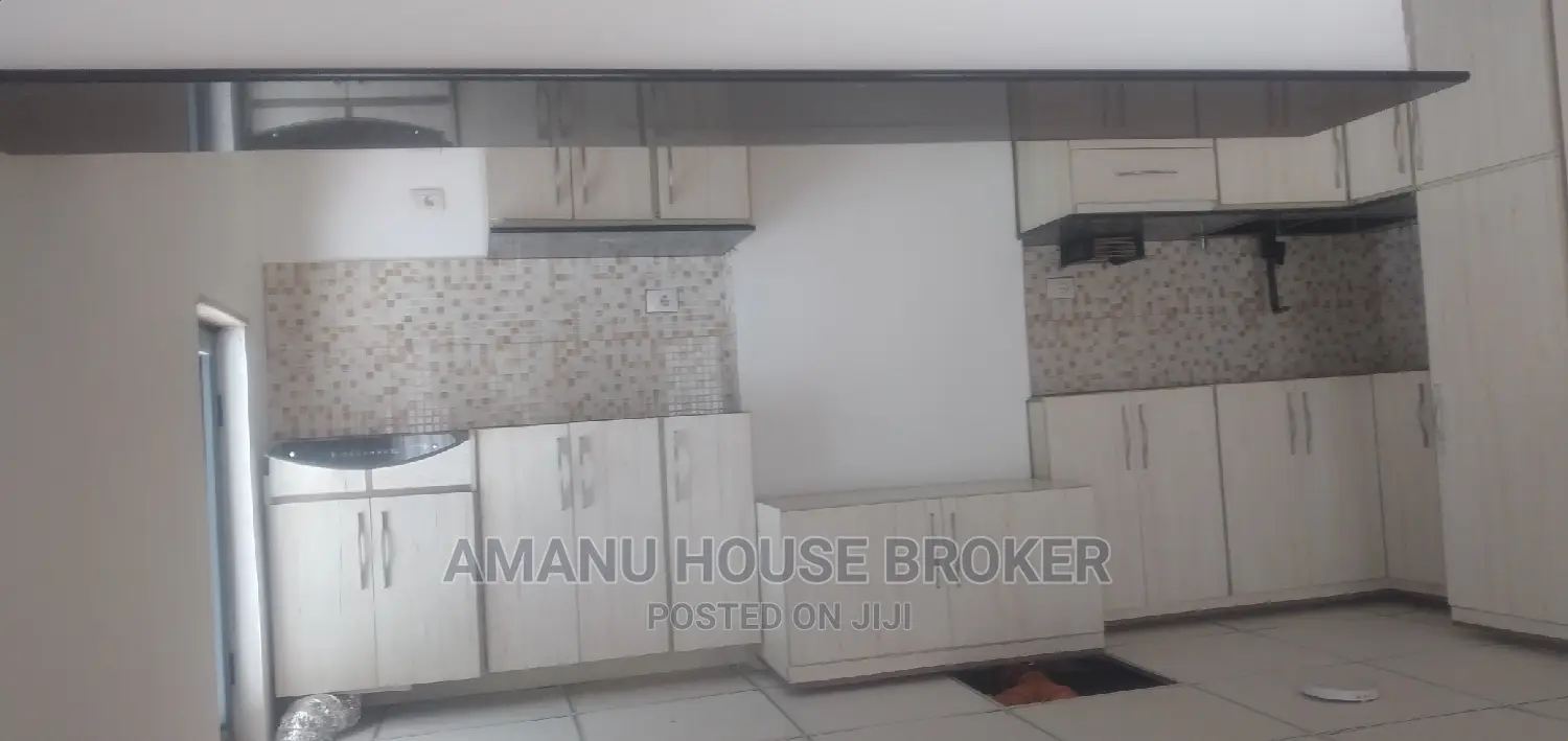 3bdrm Apartment in Addis Abeba, Lideta for rent