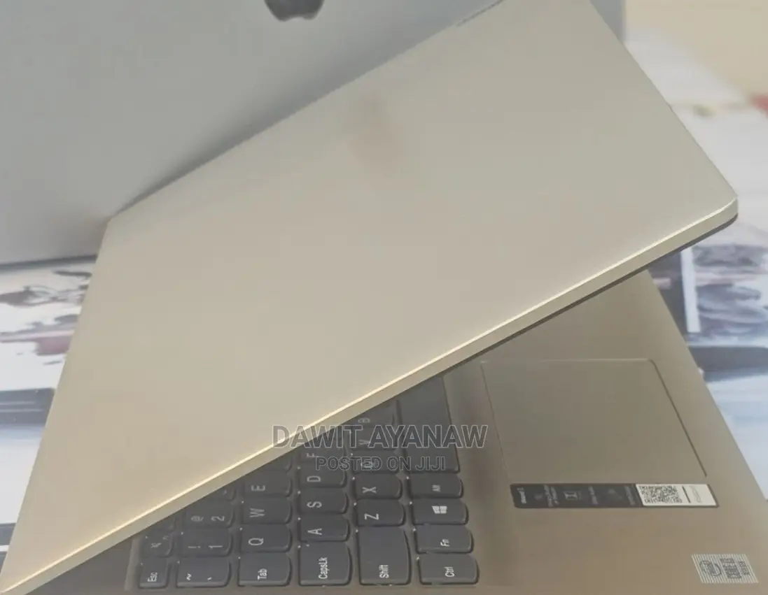 New Laptop Lenovo Ideapad 3 8GB Intel Core I3 HDD 1T