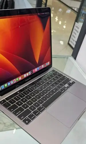 New Laptop Apple MacBook Pro 2022 M2 8GB Apple M2 SSD 256GB