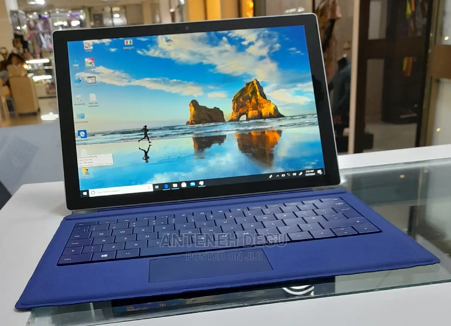 New Laptop 8GB Intel Core I5 SSD 256GB