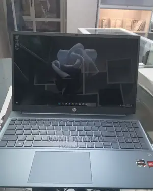 New Laptop HP Pavilion 15 8GB AMD Ryzen 5 SSD 512GB