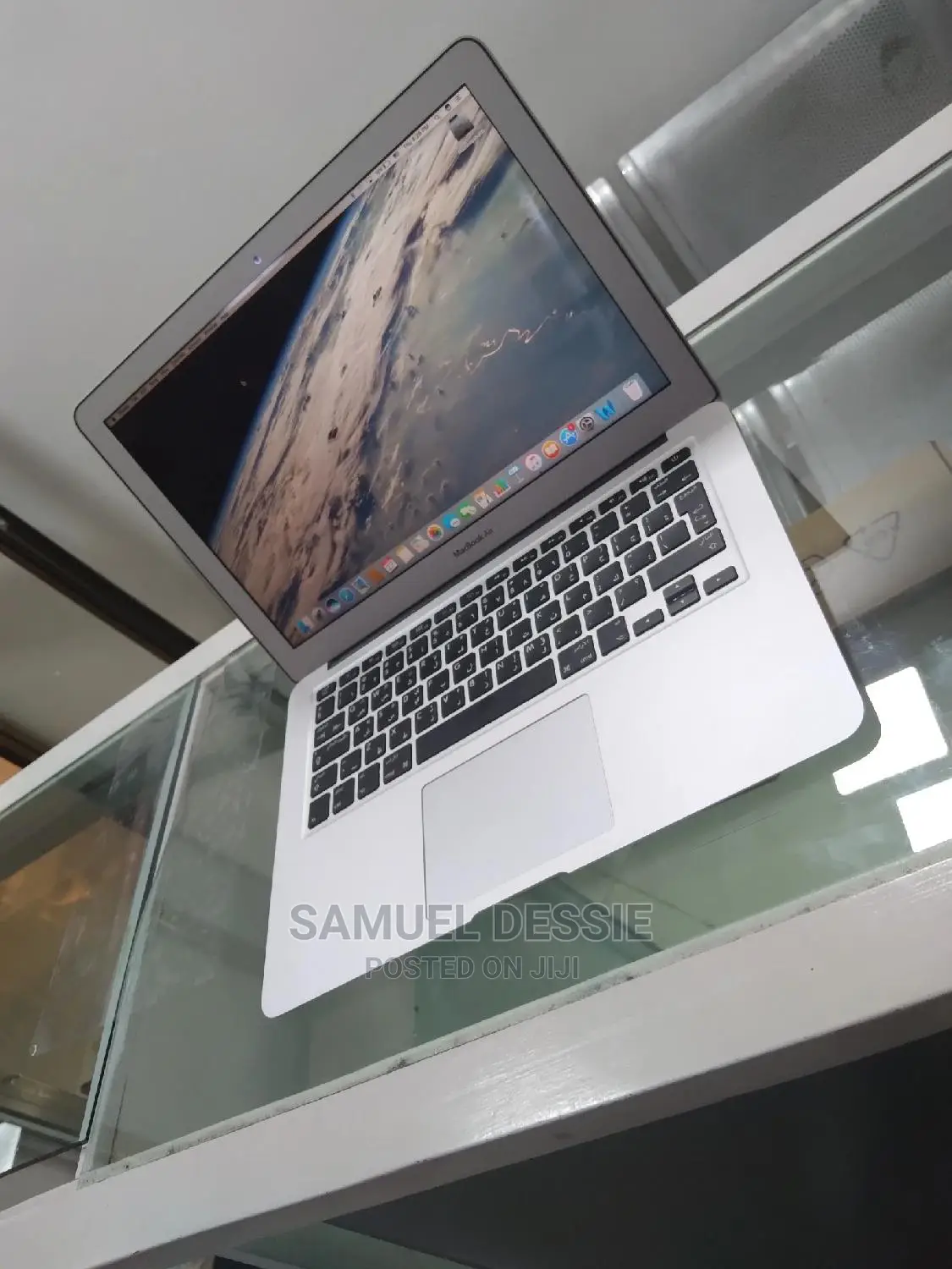 New Laptop Apple MacBook Air 2015 8GB Intel Core I5 SSD 256GB