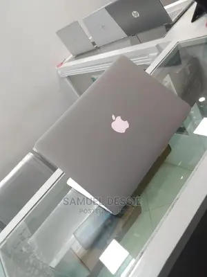 New Laptop Apple MacBook Air 2015 8GB Intel Core I5 SSD 256GB