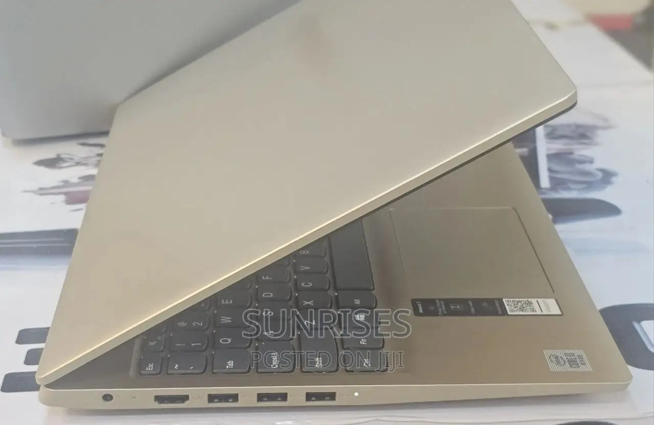 New Laptop Lenovo Ideapad 3 8GB Intel Core I3 HDD 1T