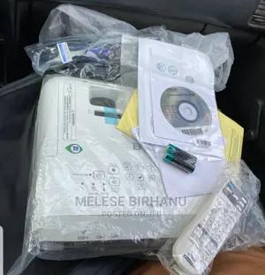 New Epson Eb-x39 Projecor