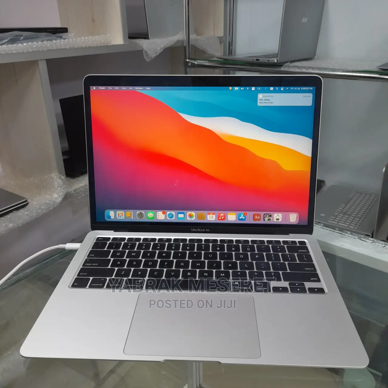 New Laptop Apple MacBook Air 2020 M1 8GB Intel Core I5 SSD 512GB