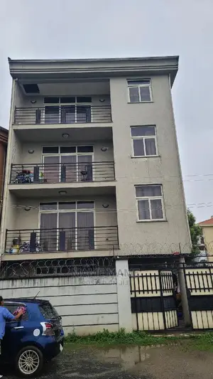 Photo - 6bdrm House in Addis Abeba, Bole for sale