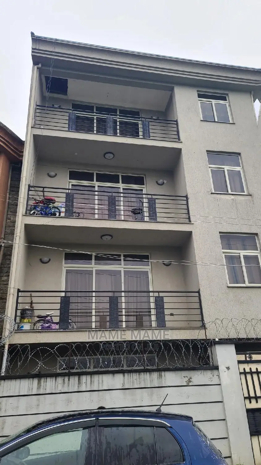 6bdrm House in Addis Abeba, Bole for sale