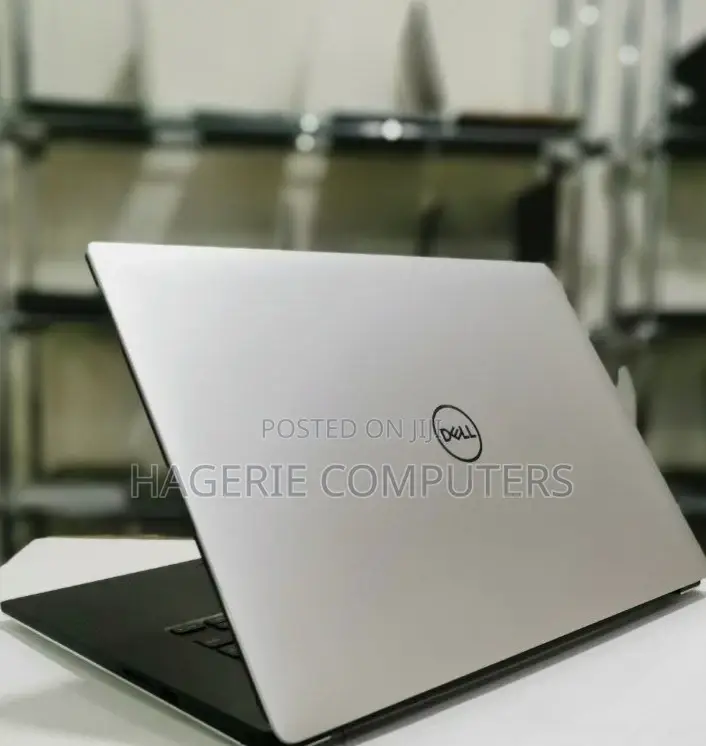 New Laptop Dell Precision 5520 16GB Intel Core I7 SSD 512GB