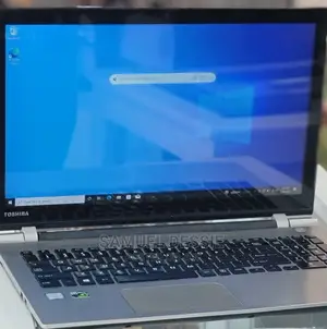 Photo - New Laptop Toshiba Satellite C850 12GB Intel Core I7 SSD 256GB