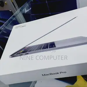 New Laptop Apple MacBook 2015 16GB AMD Ryzen SSD 512GB