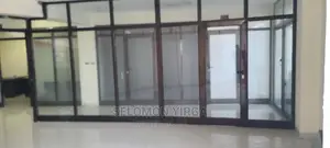 ለቢሮ የሚከራይ አለ