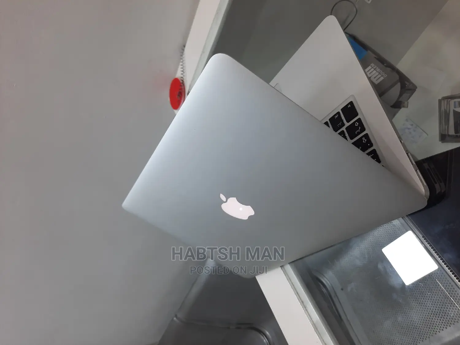 New Laptop Apple MacBook Air 2015 8GB Intel Core I5 SSD 256GB