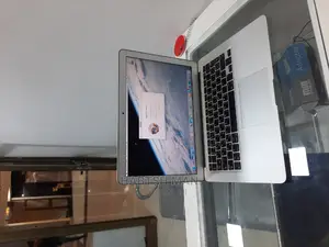 New Laptop Apple MacBook Air 2015 8GB Intel Core I5 SSD 256GB