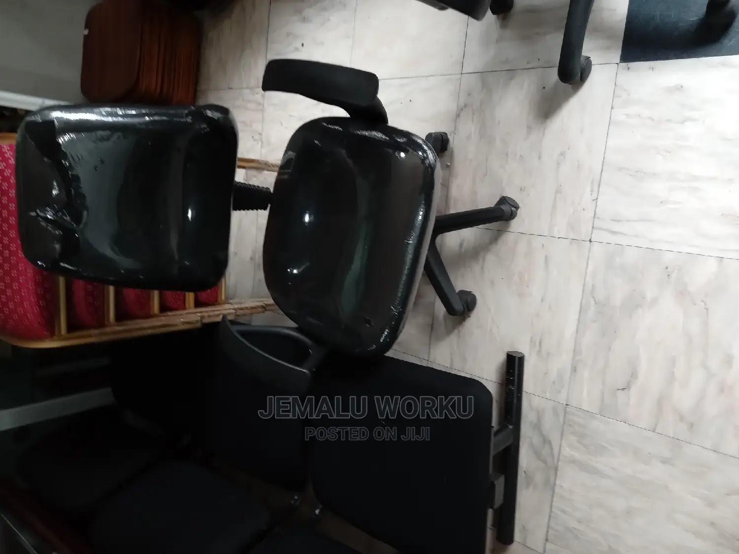 Comfortable Secretary Chair