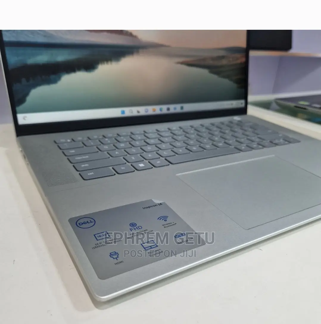 New Laptop Dell Inspiron 15 16GB Intel Core I7 SSD 512GB