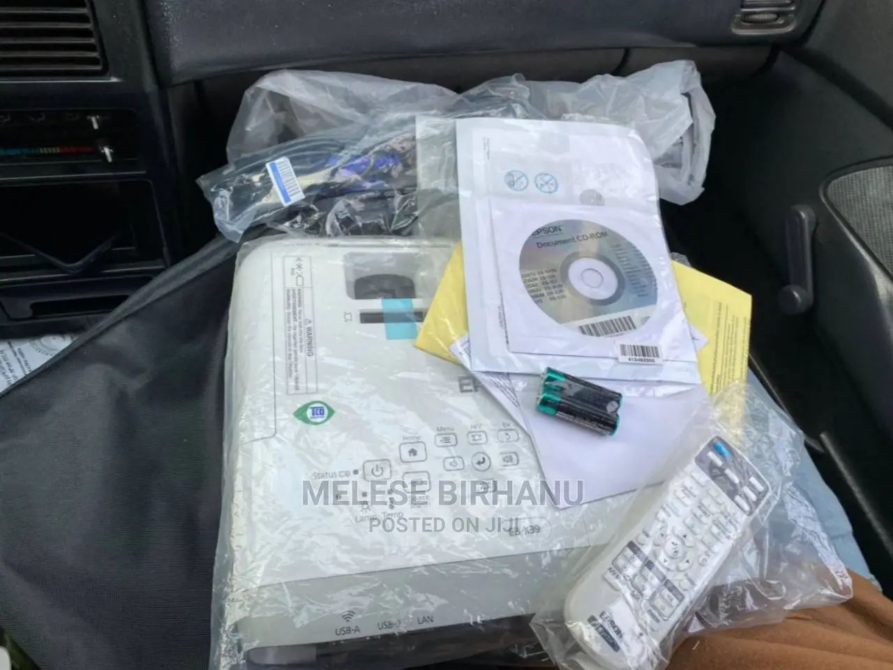 New Epson Eb-x39 Projecor