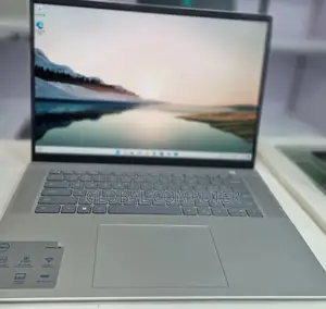 New Laptop Dell Inspiron 15 12GB Intel Core I7 SSD 512GB