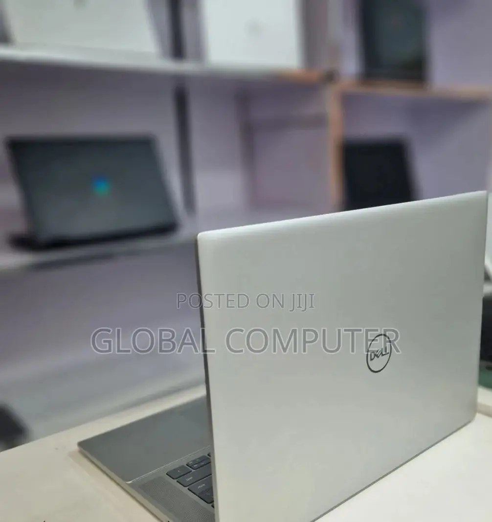 New Laptop Dell Inspiron 15 12GB Intel Core I7 SSD 512GB