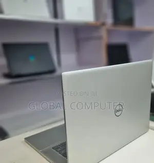 New Laptop Dell Inspiron 15 12GB Intel Core I7 SSD 512GB