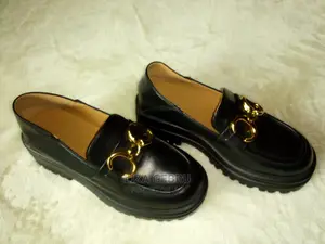 Brand Mew Comfortable Walking Shoes. Size 36