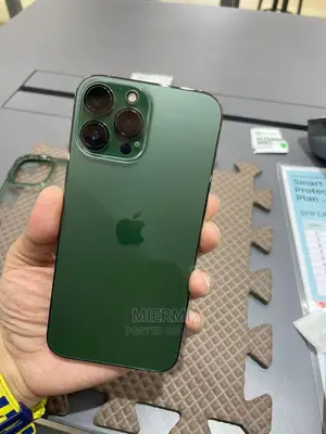 Photo - New Apple iPhone 13 Pro 128 GB Green