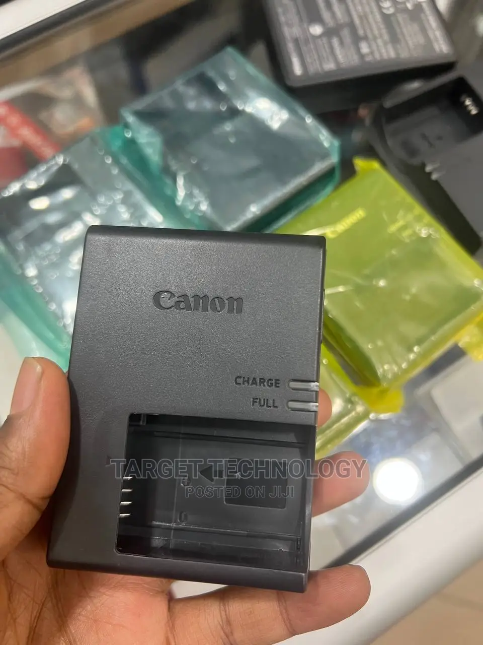 Canon Lc-E10 and Lc-E17 Original Charger