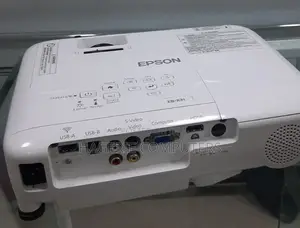 Brand New EPSON Projector Eb-X31 Model Projector