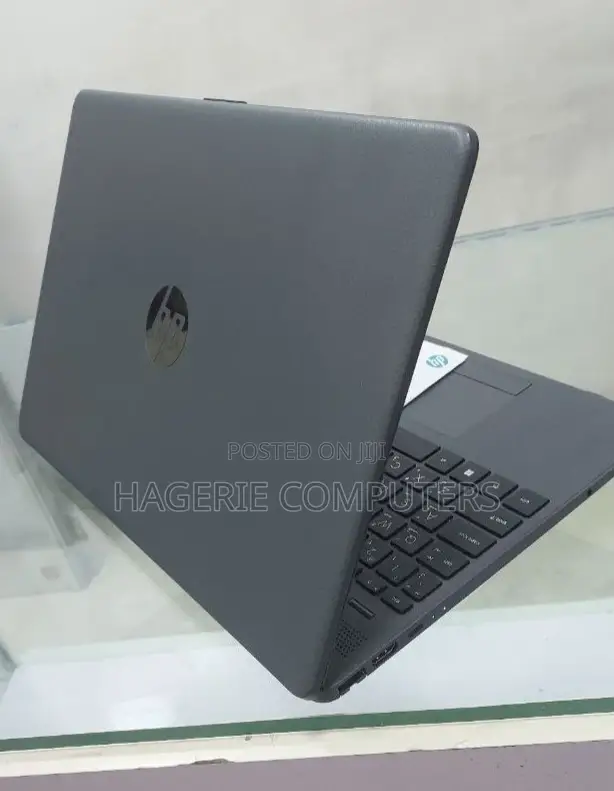 New Laptop HP 8GB HDD 1T
