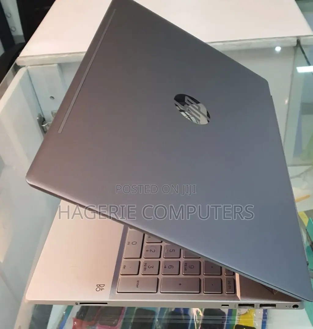 New Laptop HP Pavilion 15 8GB Intel Core I5 HDD+SSD 1.5T