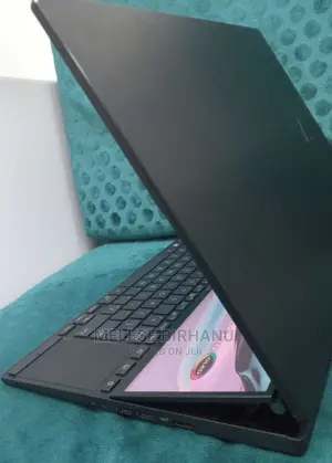 Photo - New Laptop Asus 32GB Intel Core i9 SSD 1T