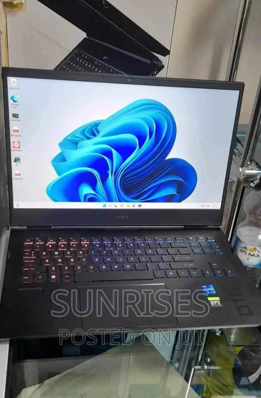 New Laptop HP Omen 17 16GB Intel Core I7 SSD 1T