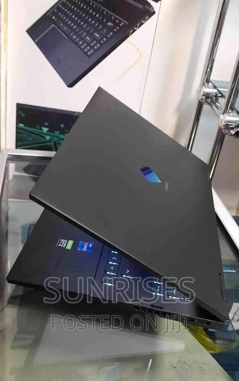 New Laptop HP Omen 17 16GB Intel Core I7 SSD 1T