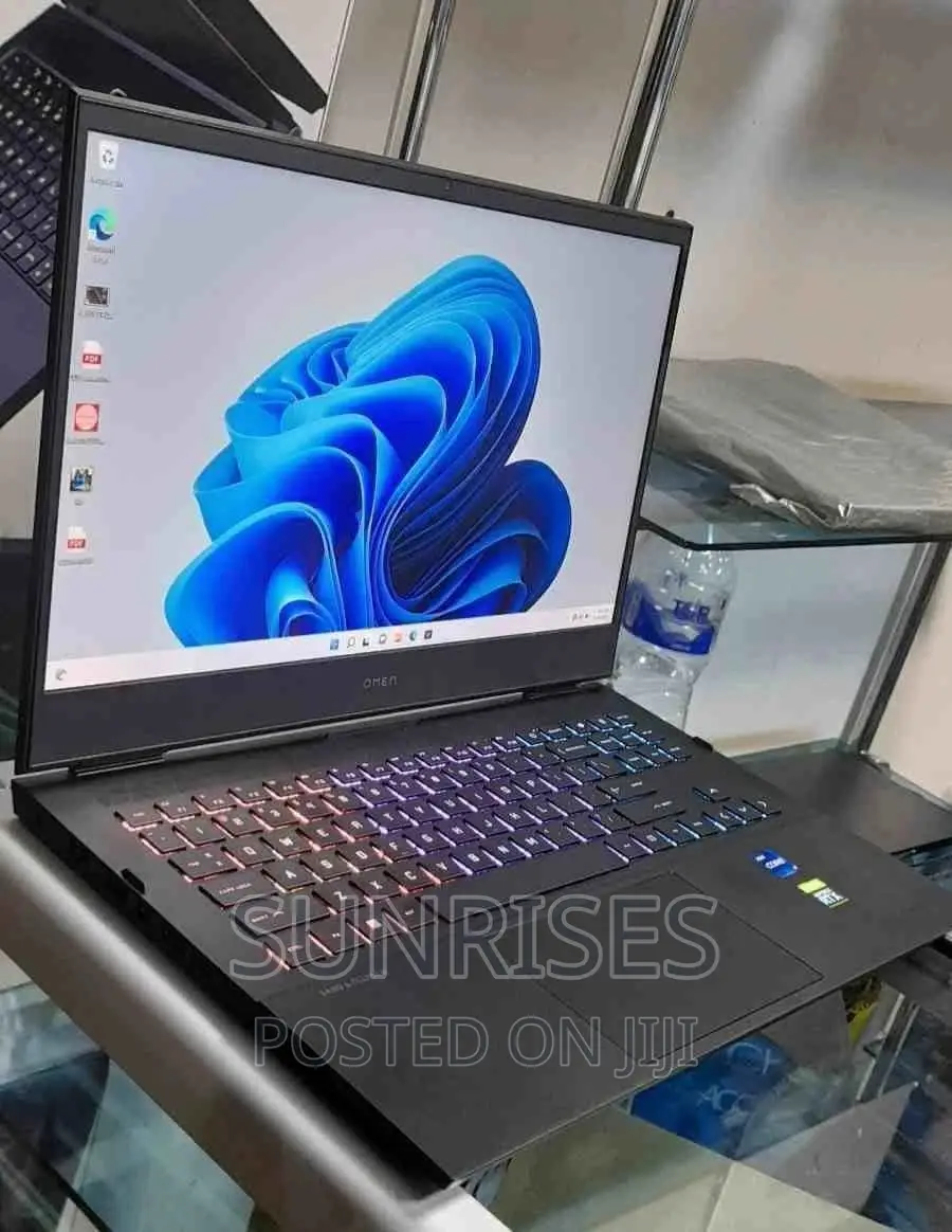 New Laptop HP Omen 17 16GB Intel Core I7 SSD 1T
