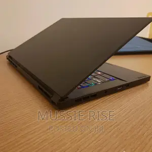 New Laptop MSI GS66 Stealth 10SGS 16GB Intel Core I7 SSD 1T