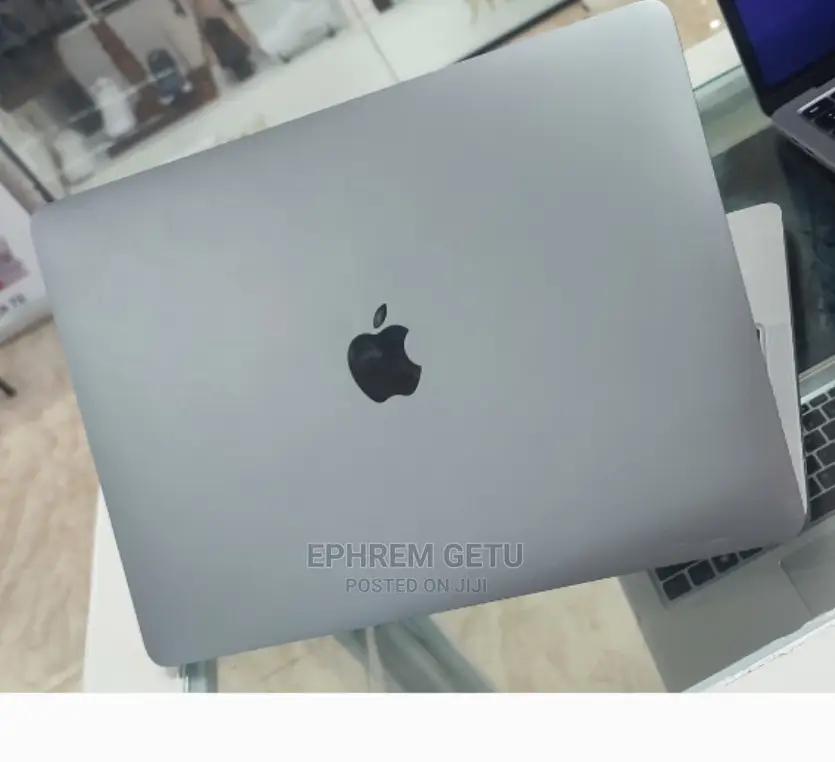 New Laptop Apple MacBook Pro M1 8GB Apple M1 Pro SSD 256GB