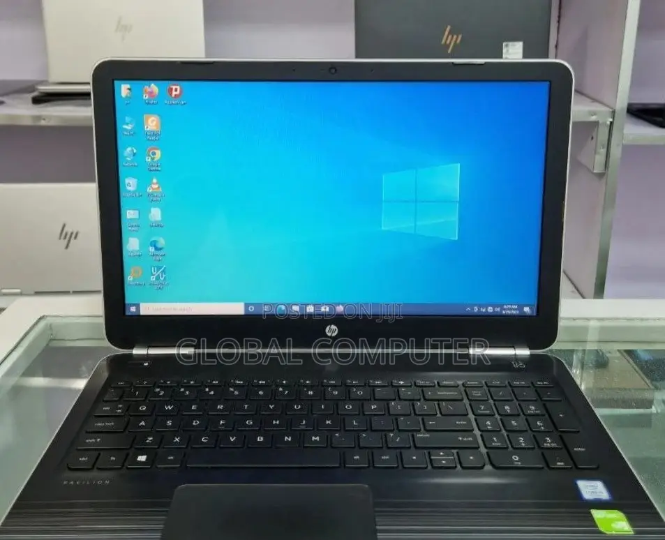 New Laptop HP Pavilion 13 8GB Intel Core I5 HDD 1T