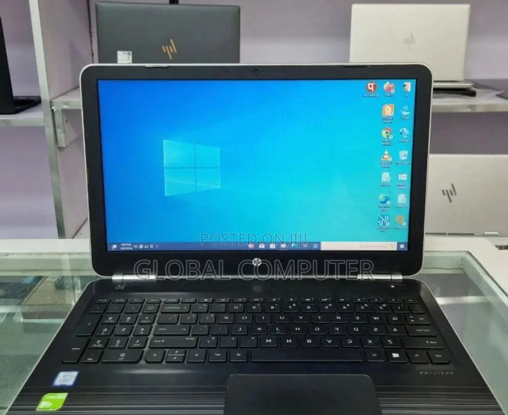 New Laptop HP Pavilion 13 8GB Intel Core I5 HDD 1T