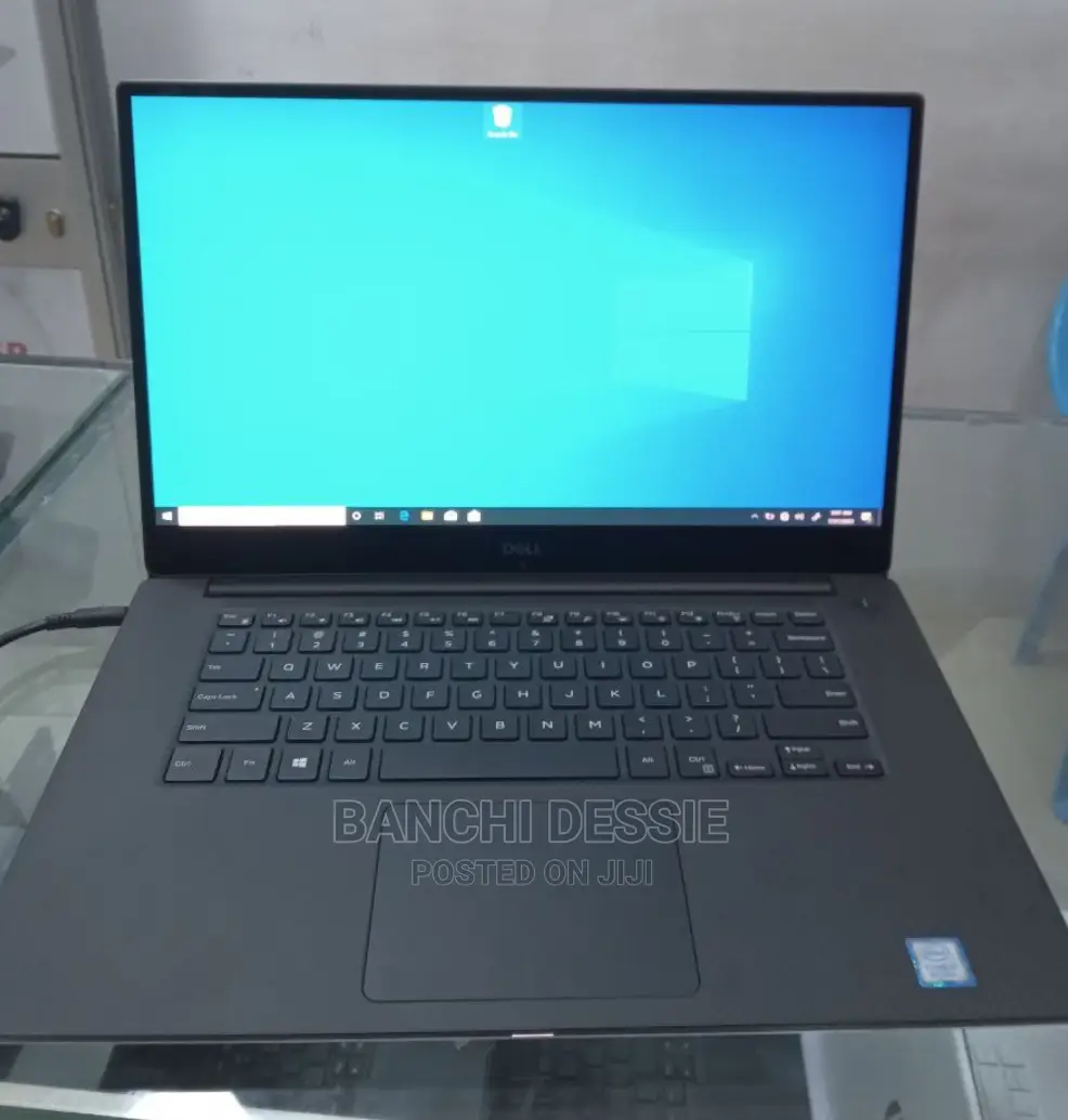 New Laptop Dell Precision 5530 16GB Intel Core I7 SSD 512GB