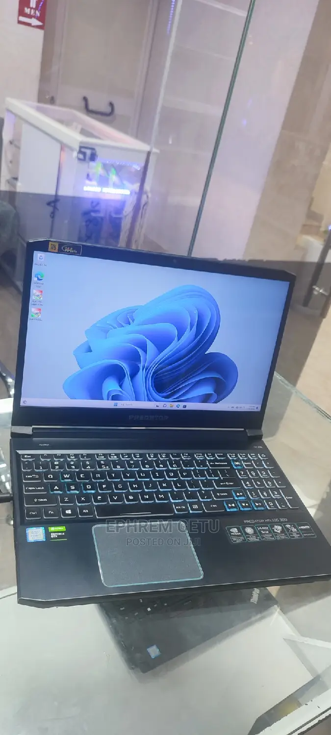 New Laptop Acer Predator Helios 300 8GB Intel Core I7 SSD 512GB